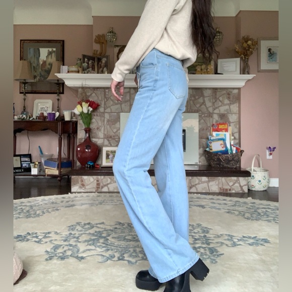 Boohoo Blue Mid Rise Wide Leg Jeans - Picture 8 of 16